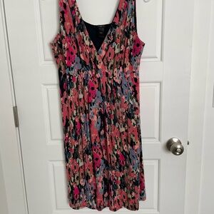 And Taylor large Floral Sleeveless casual cocktail Dress - Multicolor